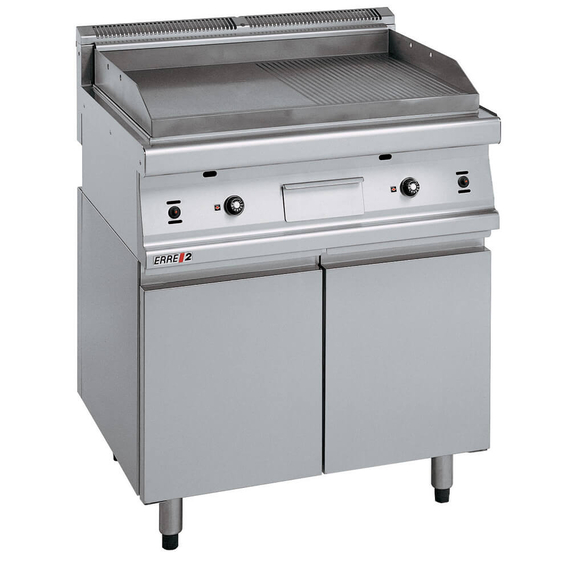 Εστία αερίου με 1/2 λεία και 1/2 ραβδωτή πλάκα σε κλειστό ερμάριο