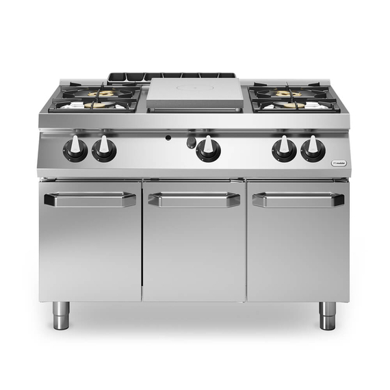 Solid top αερίου 6kW & 4 φλόγ. (2x3,7+2x5,5kW, εμαγέ τάσια) σε βάση με 3 πόρτες R70/120TPPGFB/P ROC700